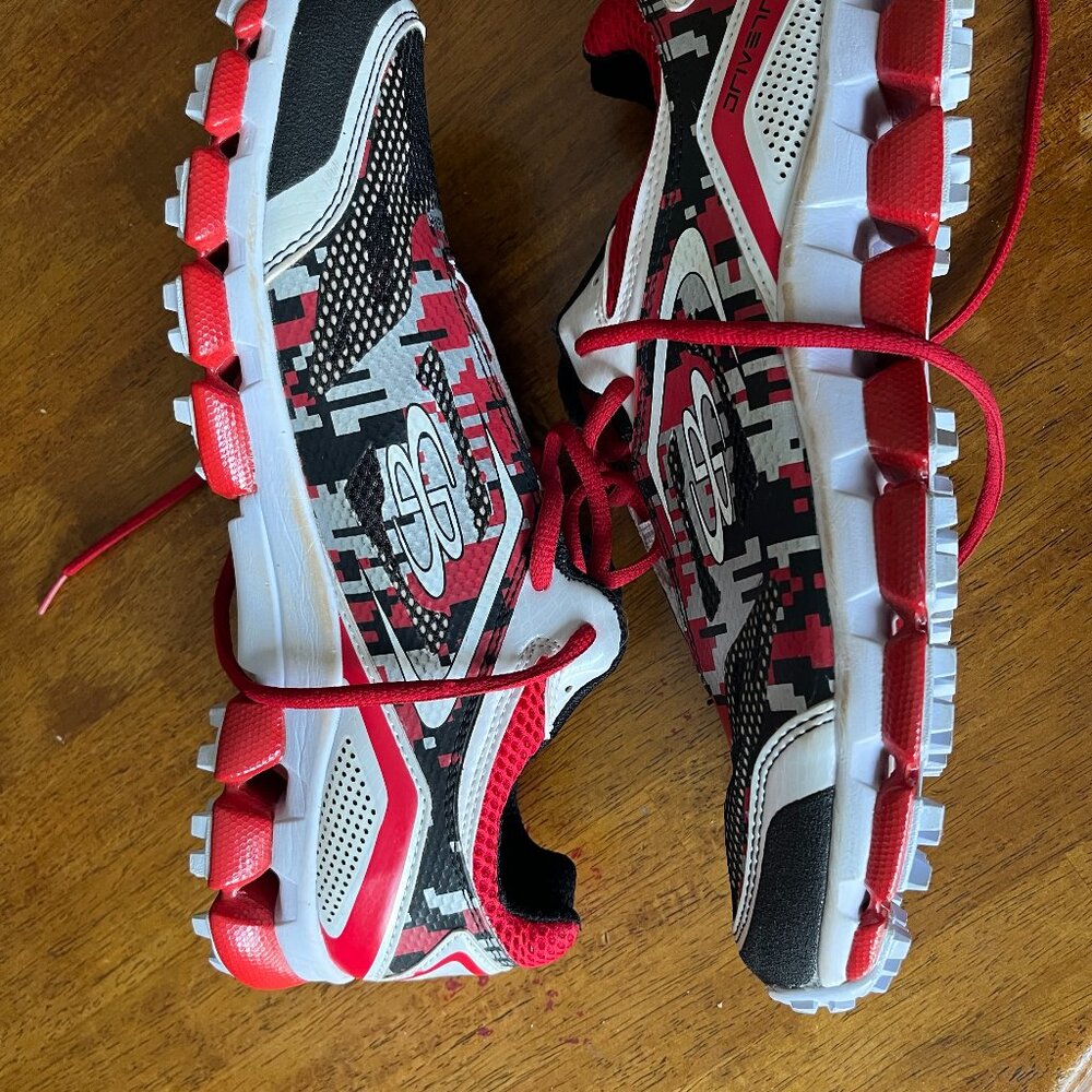 Baseball cleats